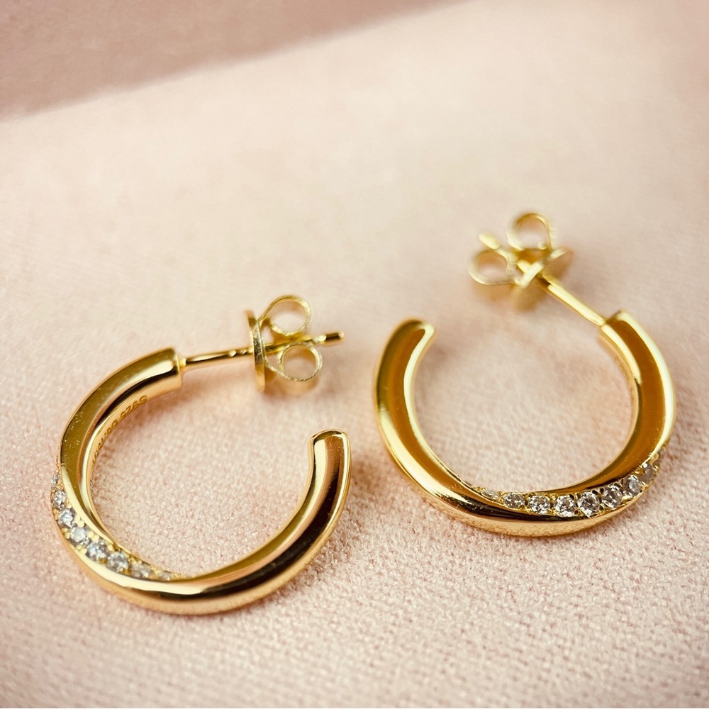 0.4ctw G Shape Twist Diamond Stud Earrings 14k Plated S925 - Picture 4 of 5